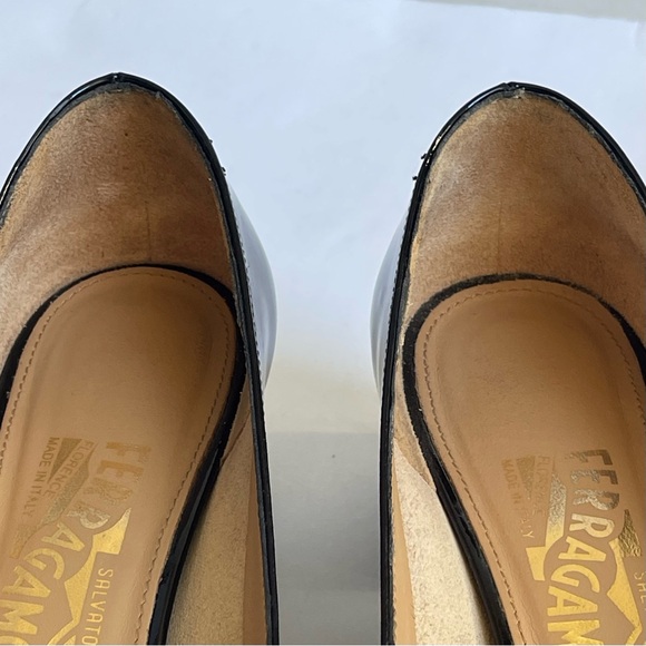 Salvatore Ferragamo Black Patent Leather Bow Pumps Women USA SZ 8 + Dust-bag - Picture 10 of 16